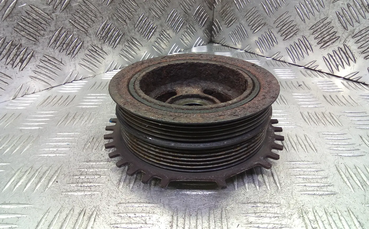 Шкив коленвала к Mazda 145 2008