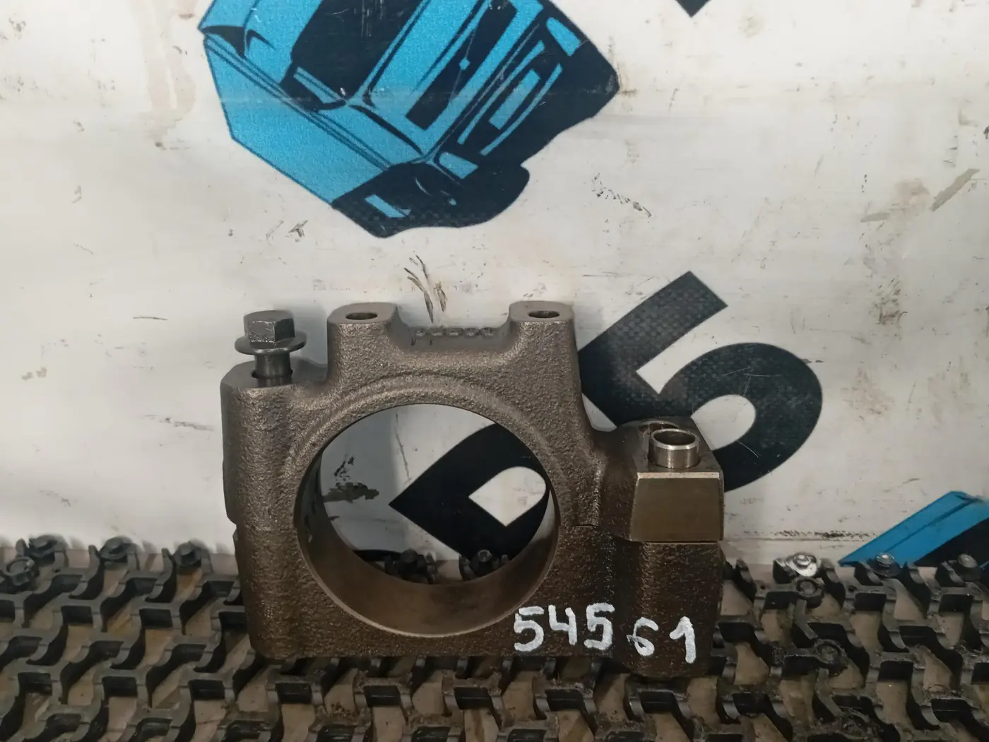 Постель распредвала (бугель) к Volvo A6 2007