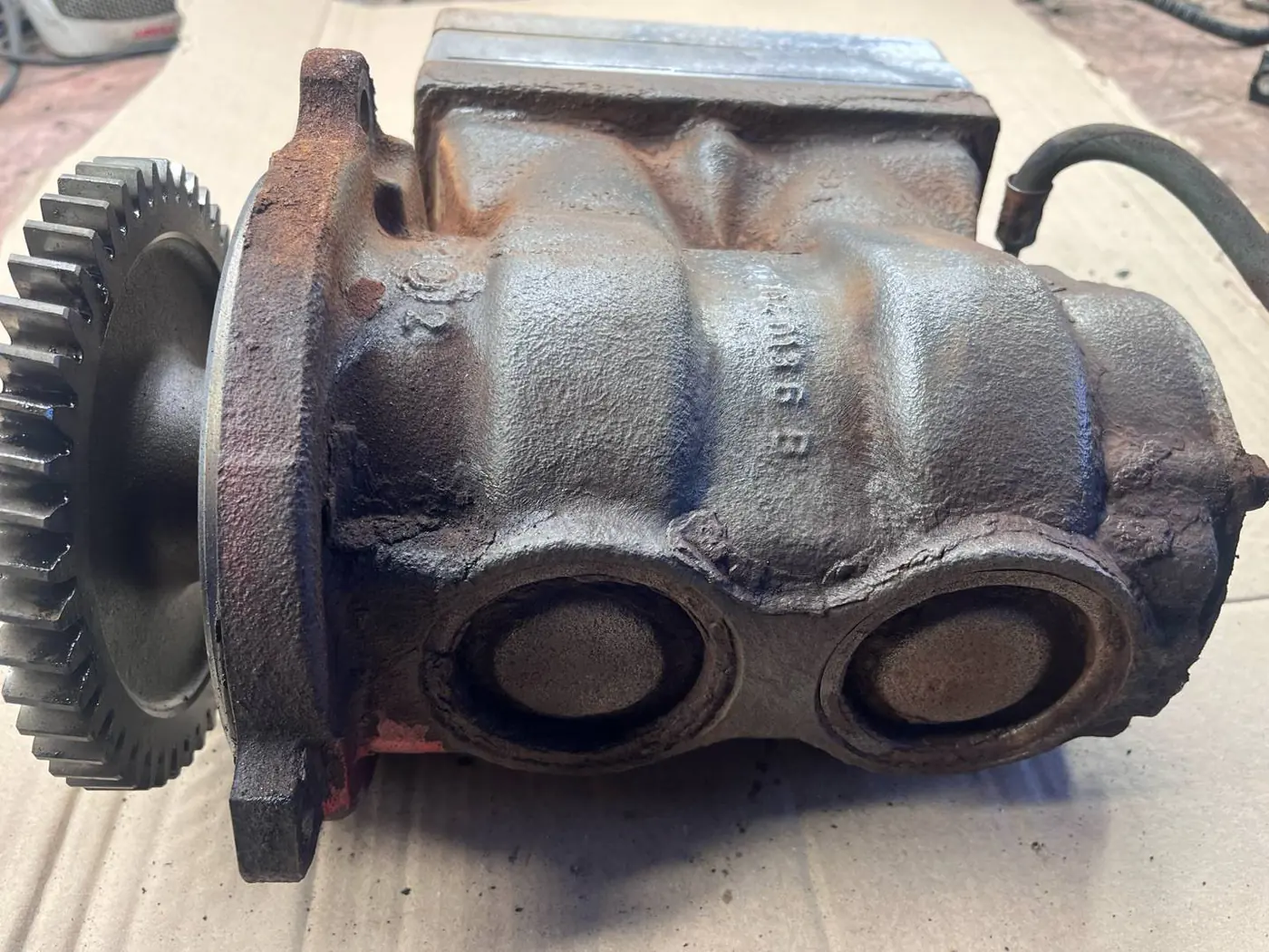 Компрессор пневмоподвески к Volvo A6 2007