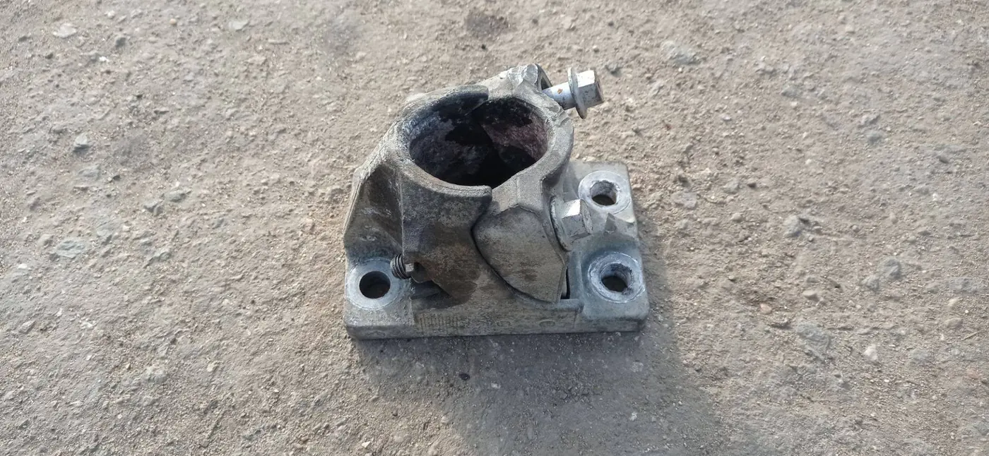 Кронштейн к Volvo A6 2015