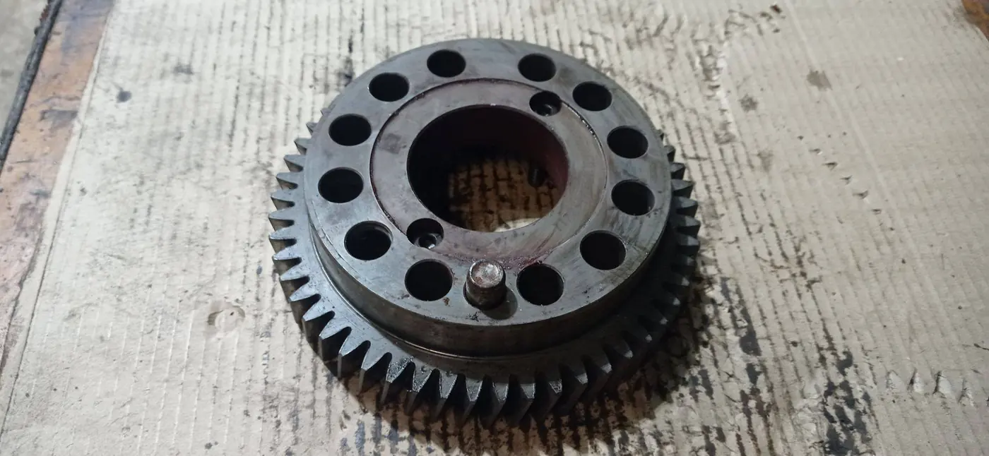Шестерня коленвала к Volvo A6 2008