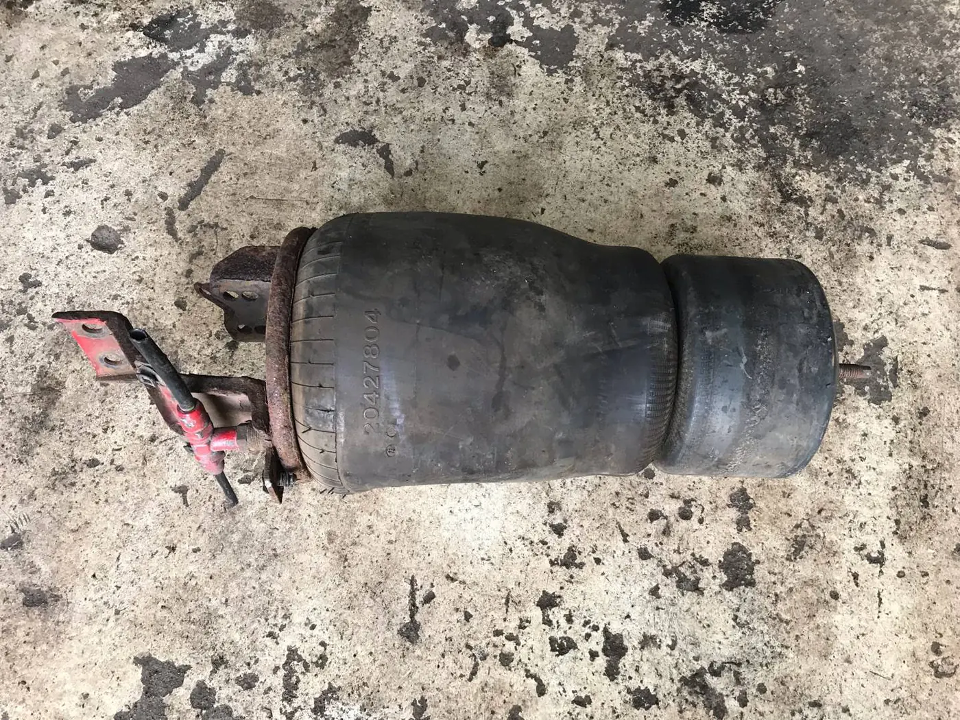 Пневмоподушка к Volvo A6 2015