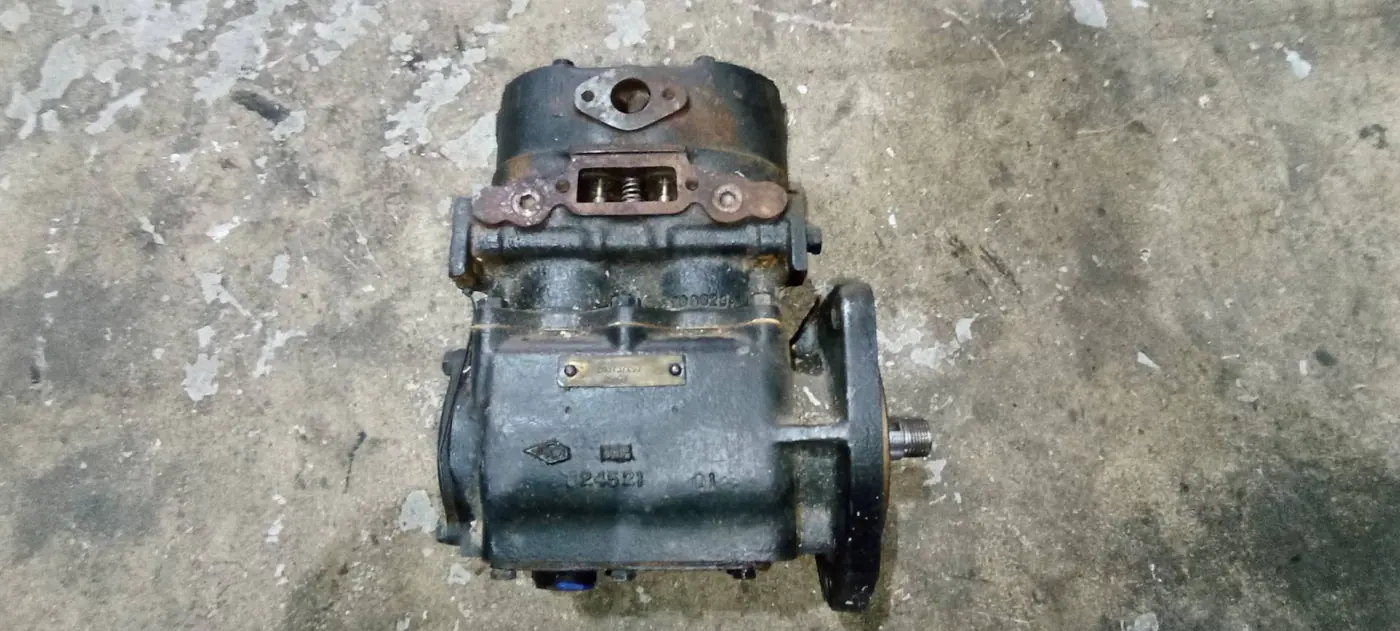 Компрессор пневмоподвески к Volvo F 1990