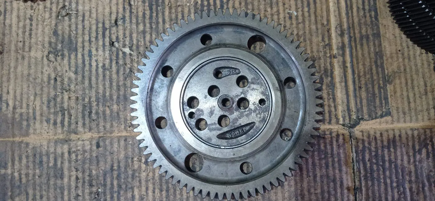Шестерня грм к Volvo A6 2006