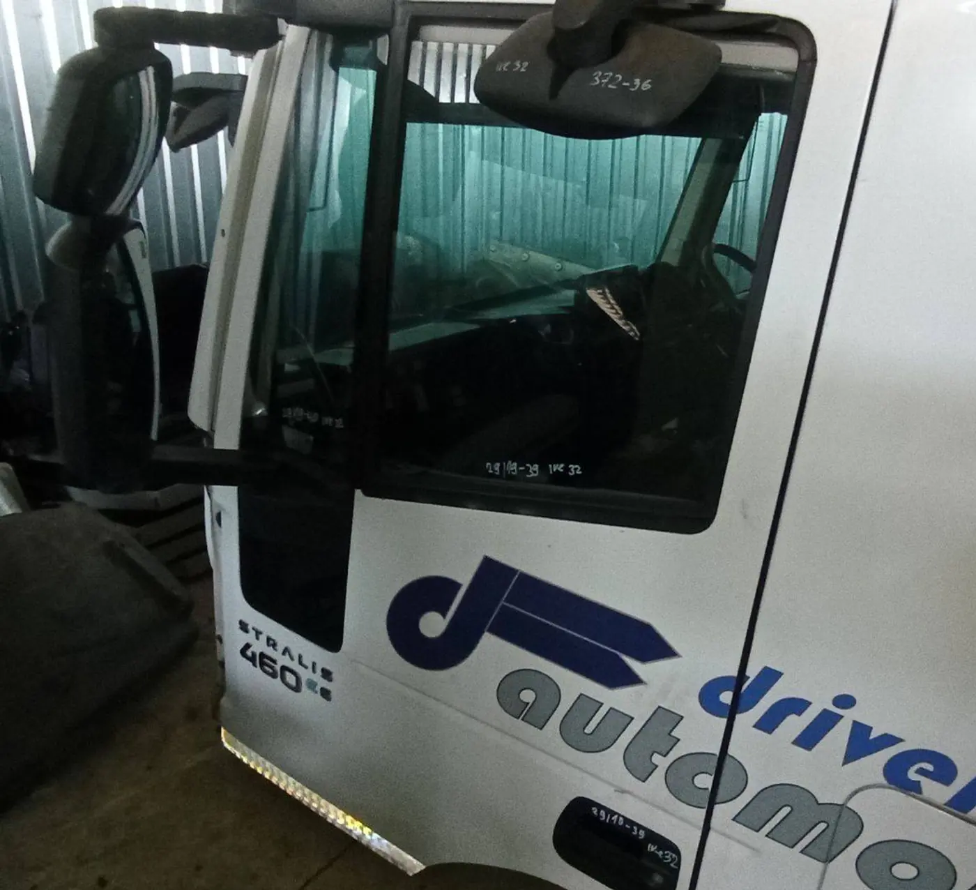 Дверь задняя левая к Iveco  2013