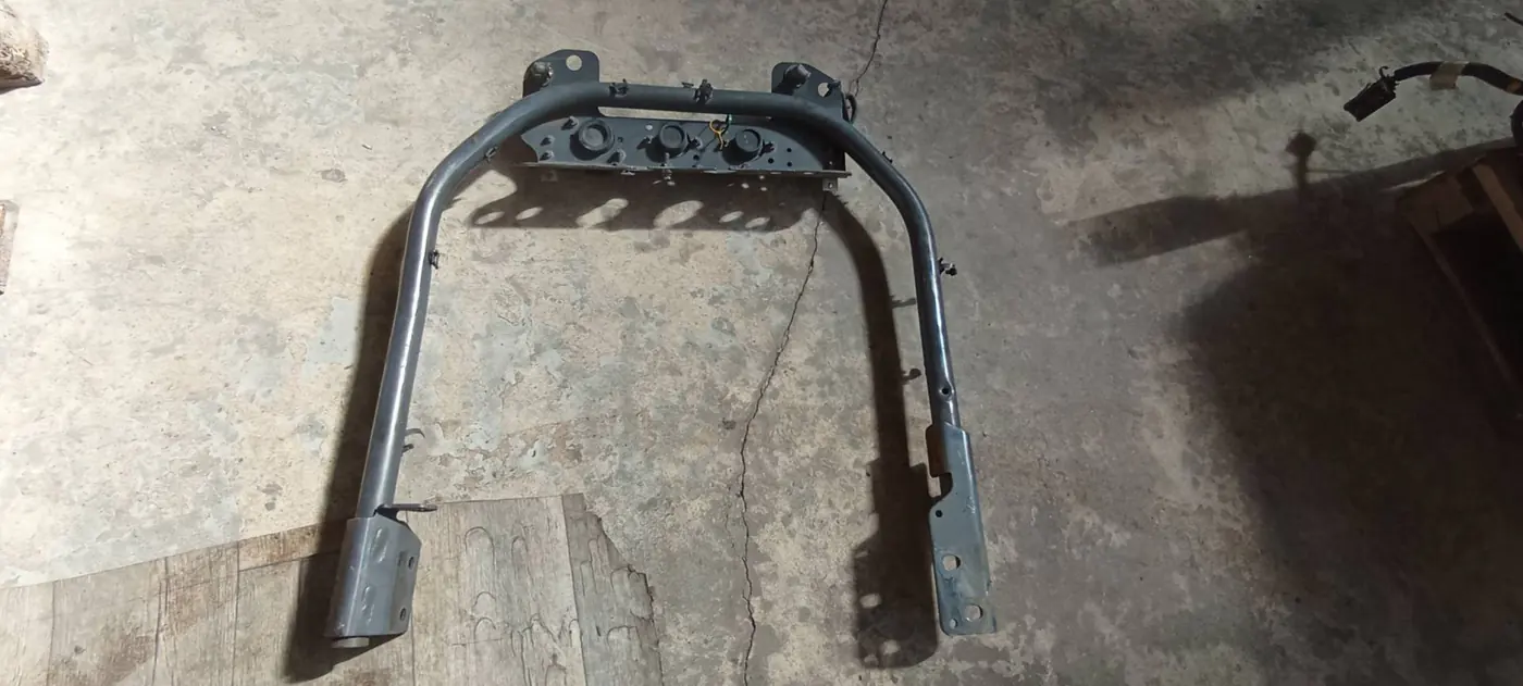 Кронштейн к Volvo A6 2015