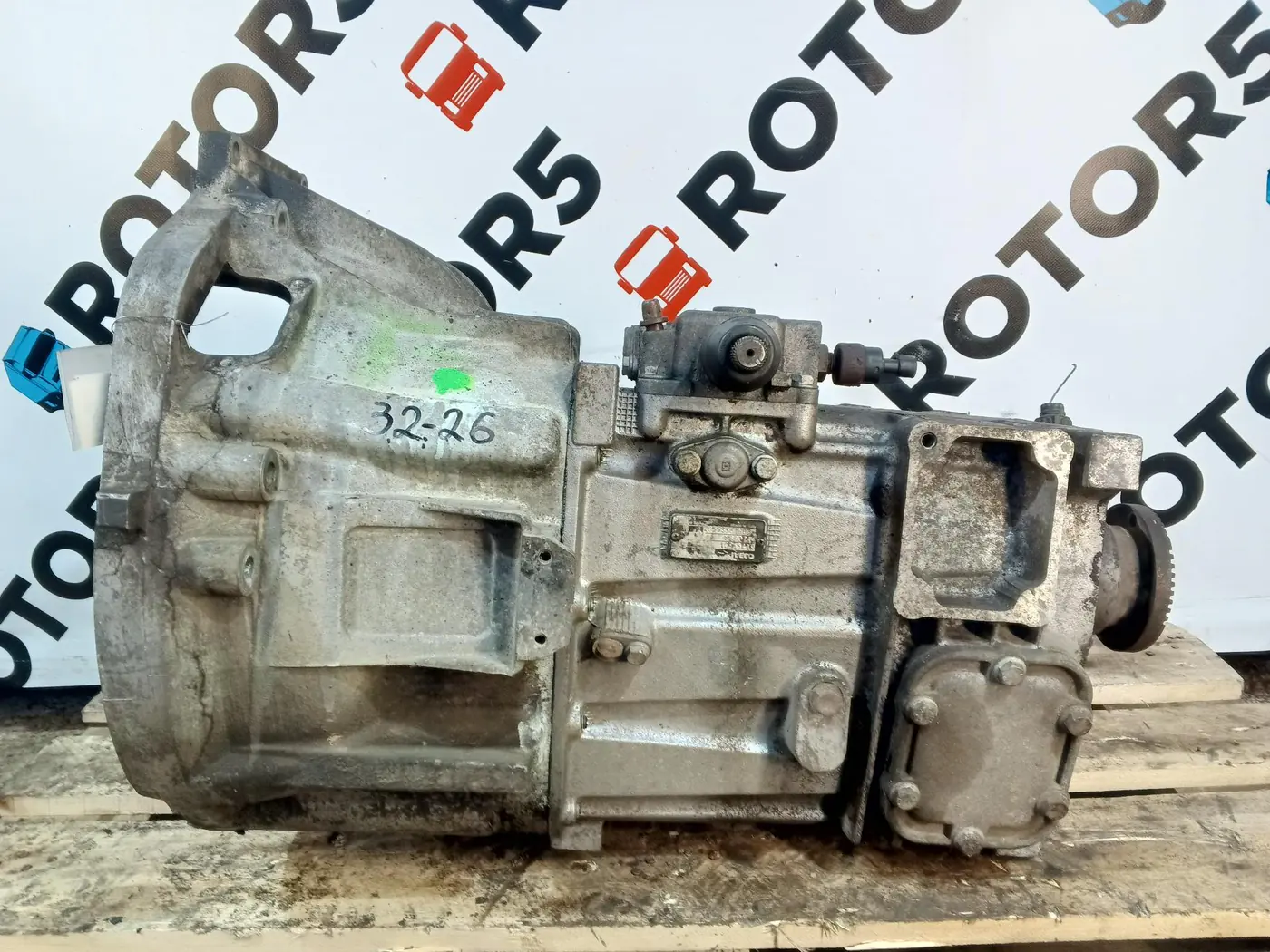 КПП механическая (МКПП) к Iveco  2012