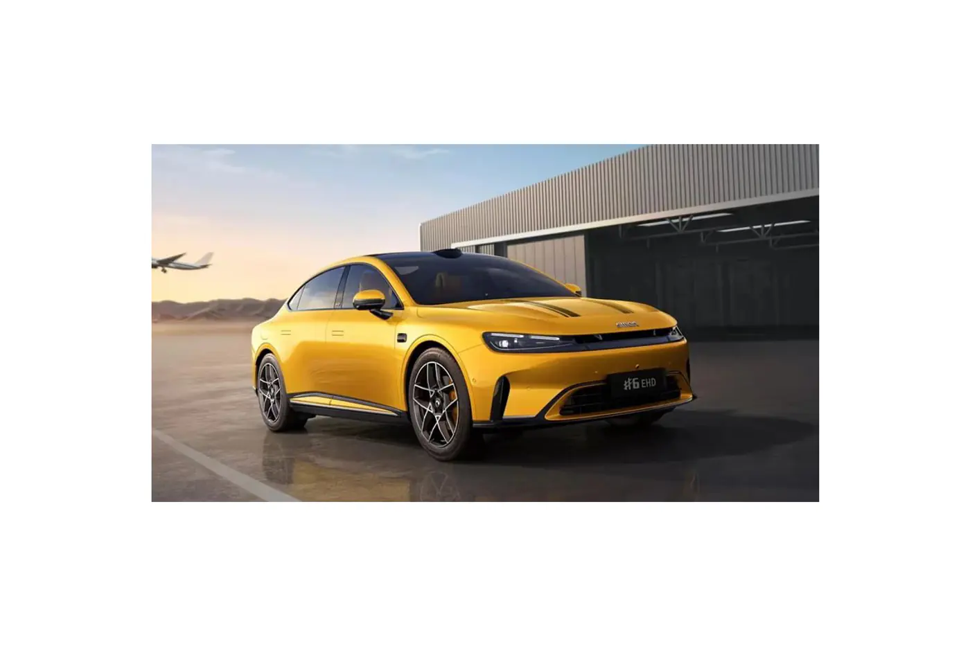 Smart вырос до размеров Toyota Camry: представлен седан #6 EHD