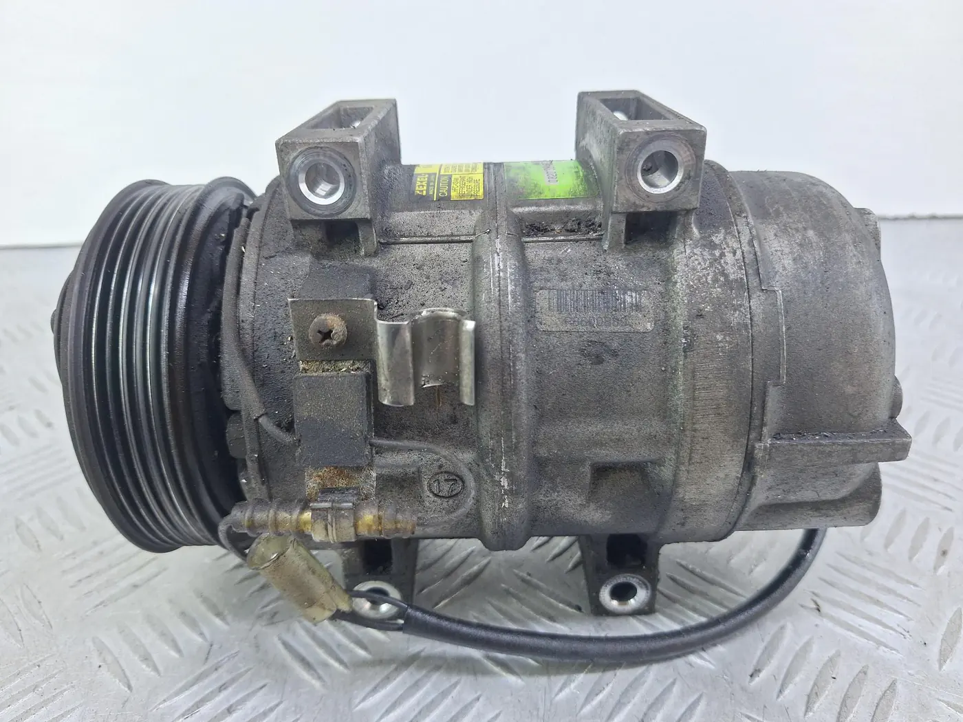 Компрессор кондиционера к Volvo V70 2001