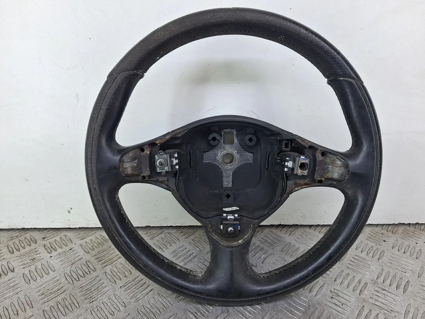 Руль к Alfa Romeo 156 2002