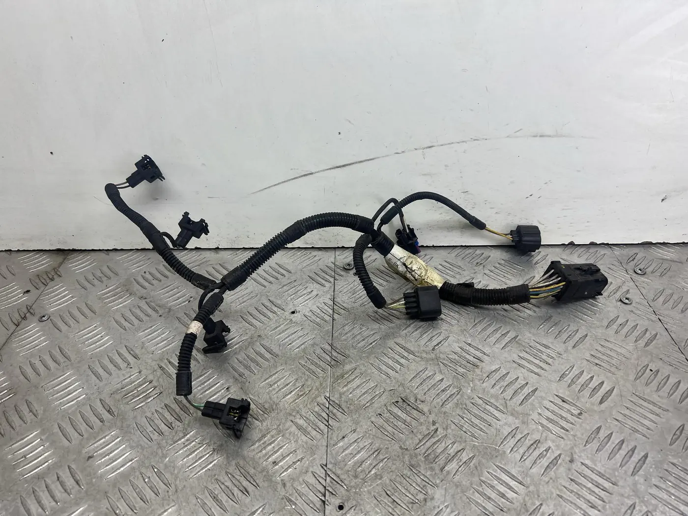 Проводка форсунок к Ford Fiesta 2003