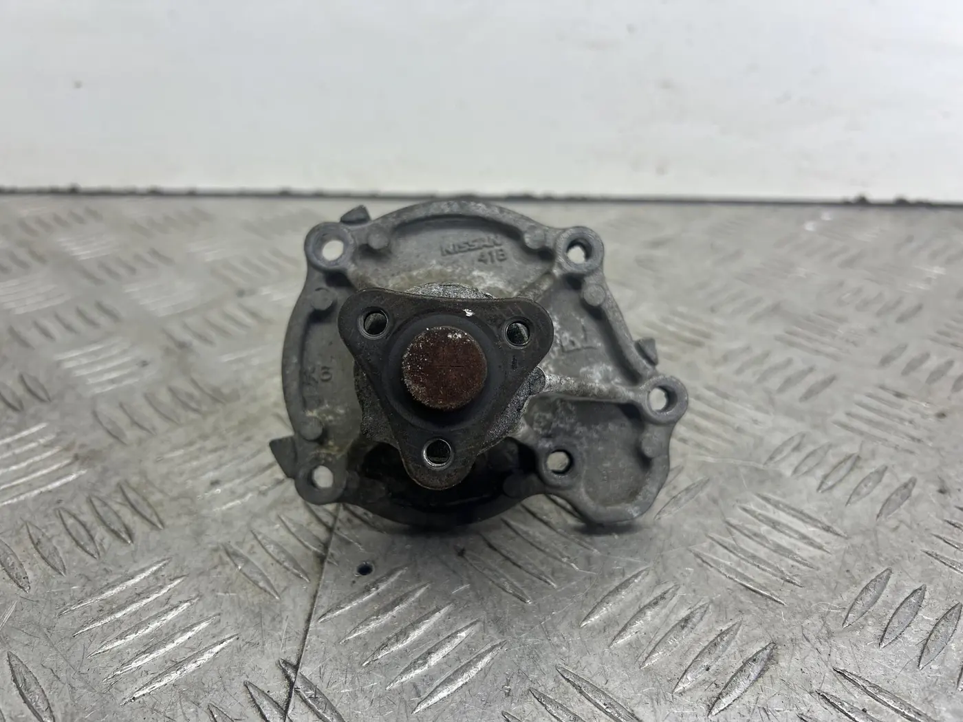 Помпа к Nissan Micra 1996