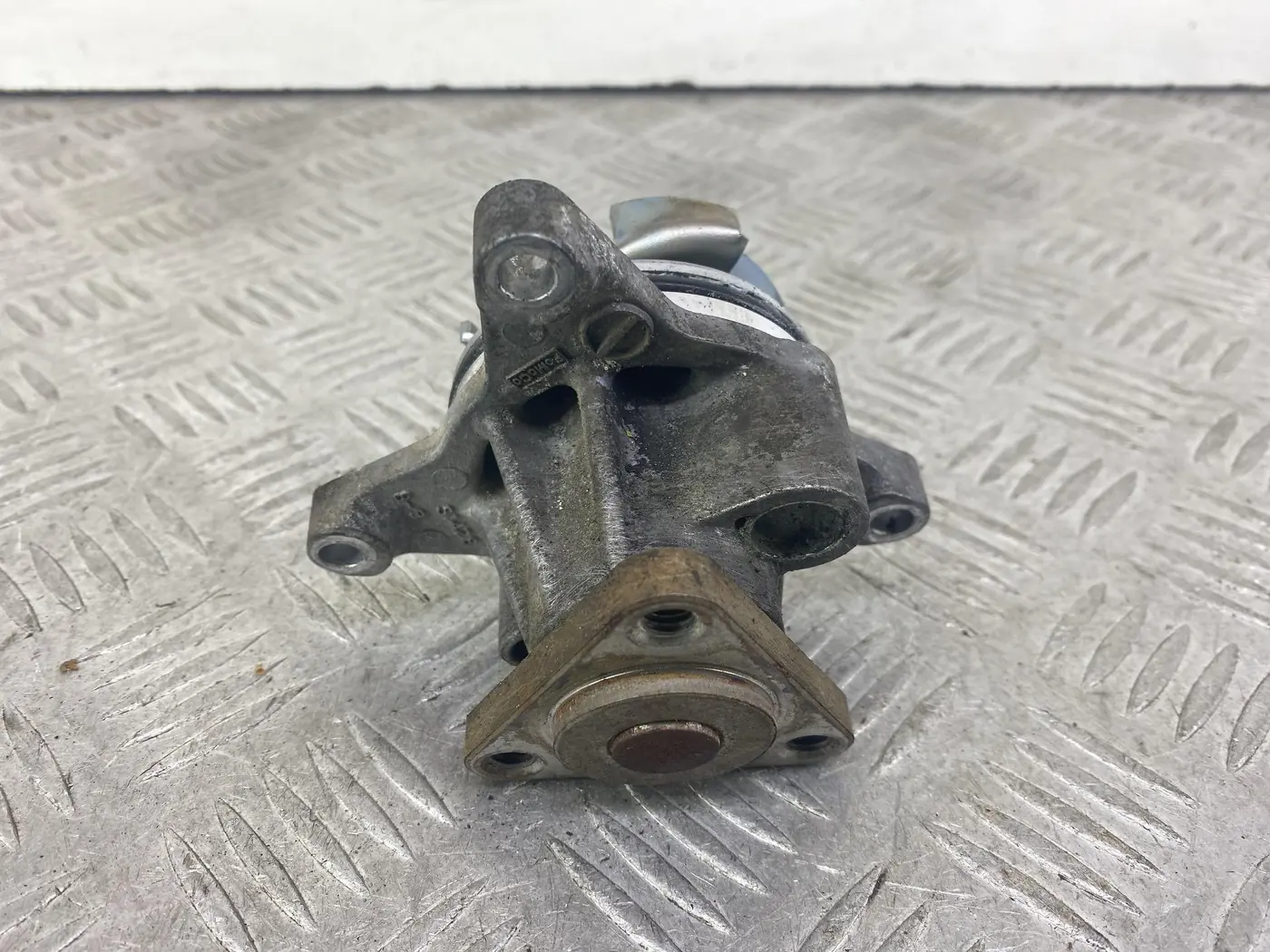 Помпа к Mazda 5 2008