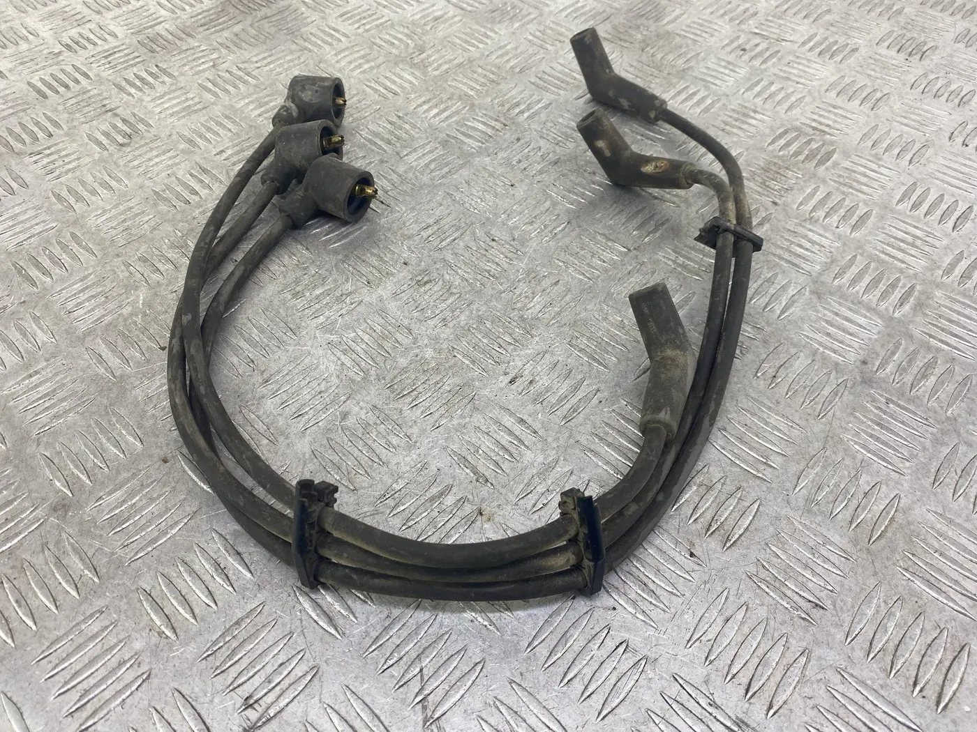 Провод высоковольтный к Ford Windstar 1996