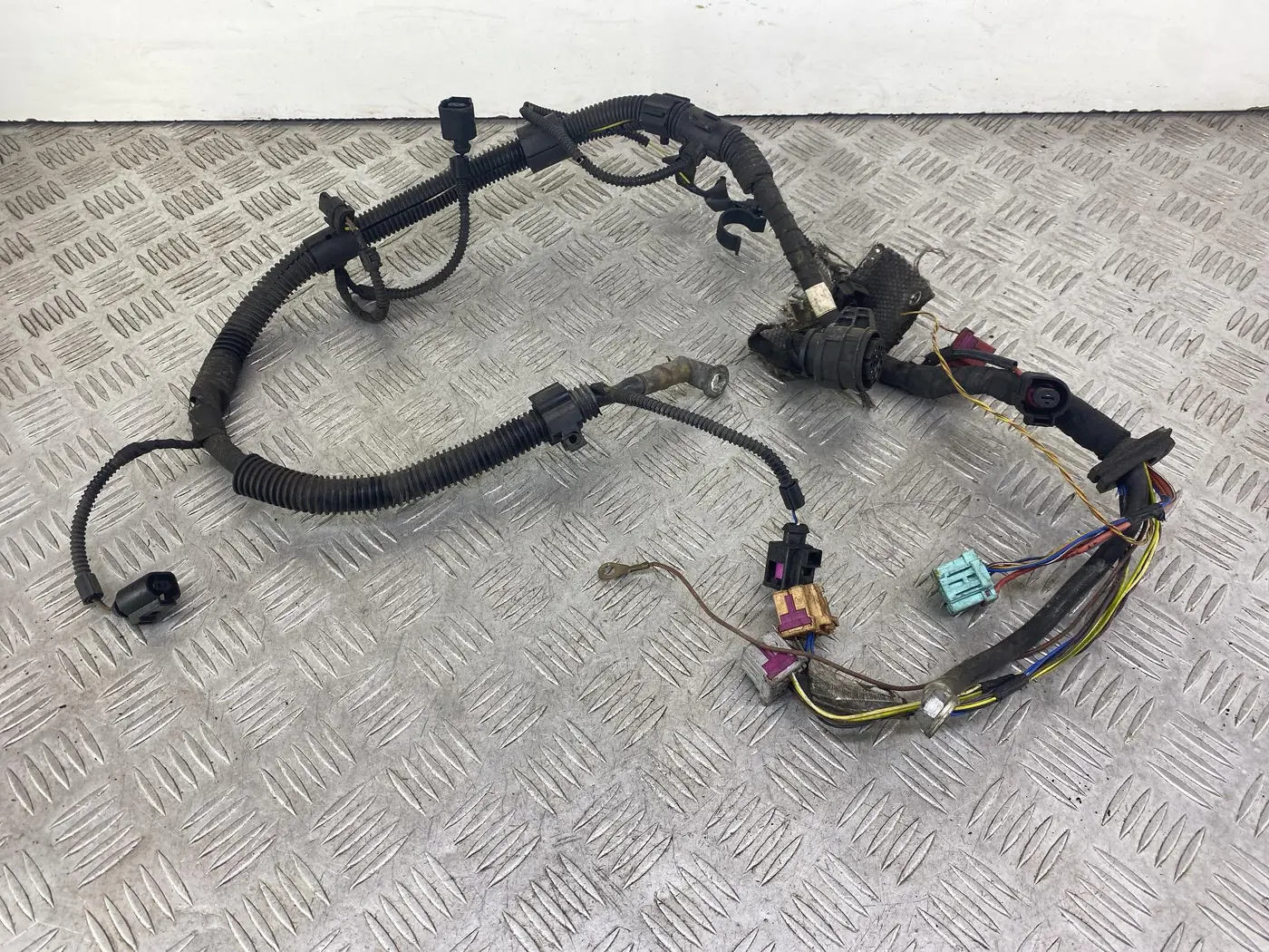 Проводка двигателя к Ford Fiesta 2001