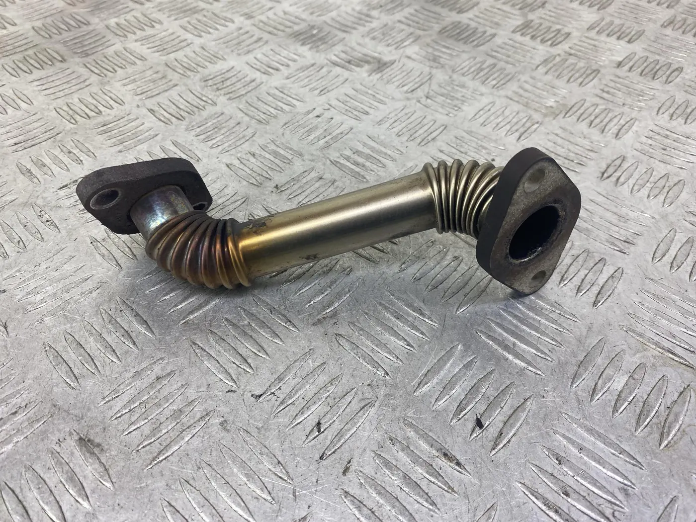 Трубка системы рециркуляции EGR к Volkswagen Lupo 2002