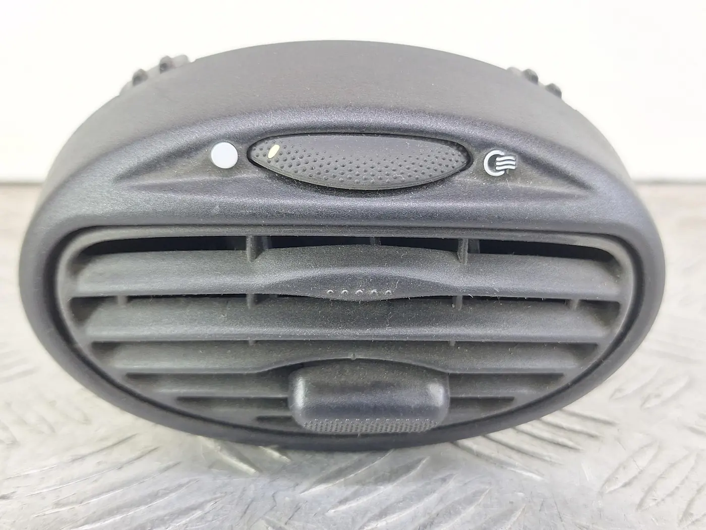 Дефлектор обдува салона к Ford Focus 2001