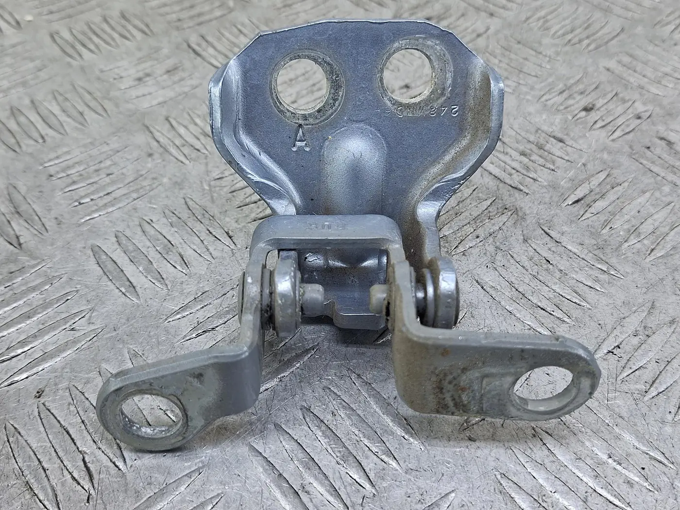 Петля двери задней правой к Ford Fusion 2006