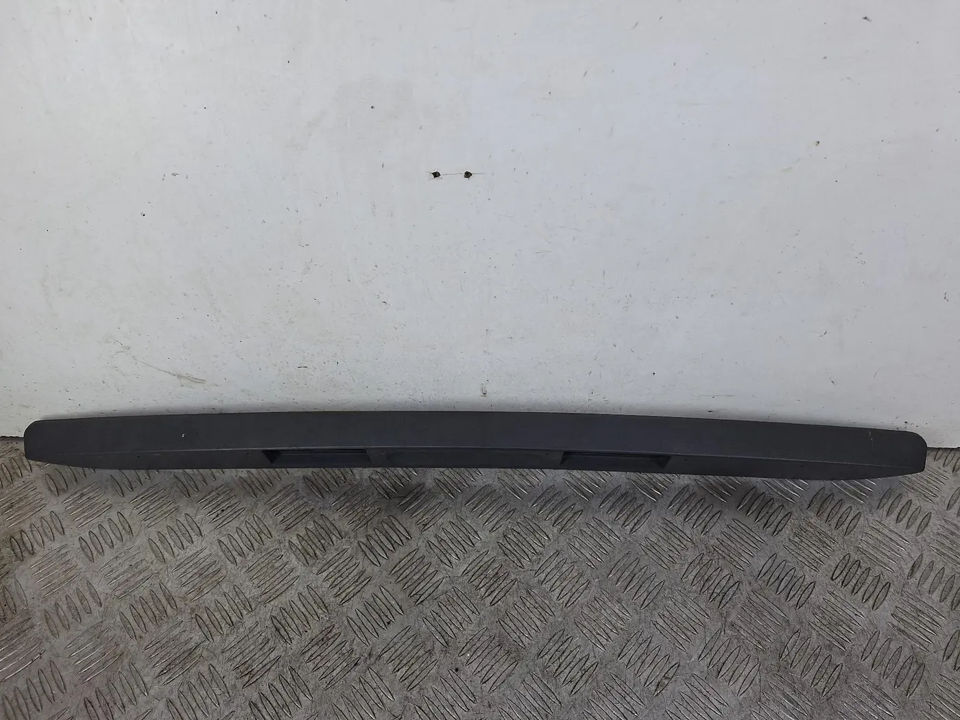 Накладка подсветки номера к Ford Fusion 2006