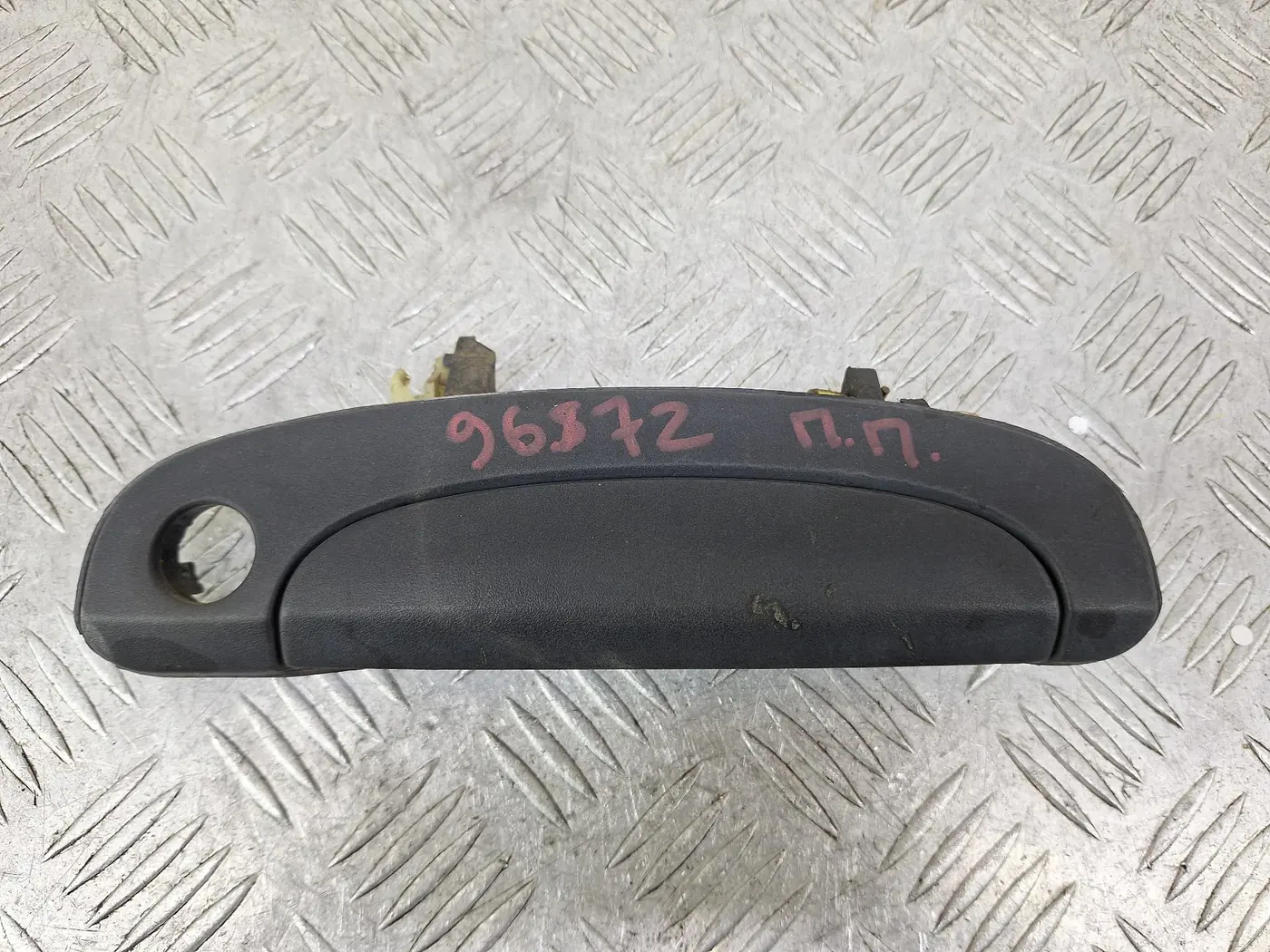 Ручка наружная передняя правая к Hyundai Getz 2006