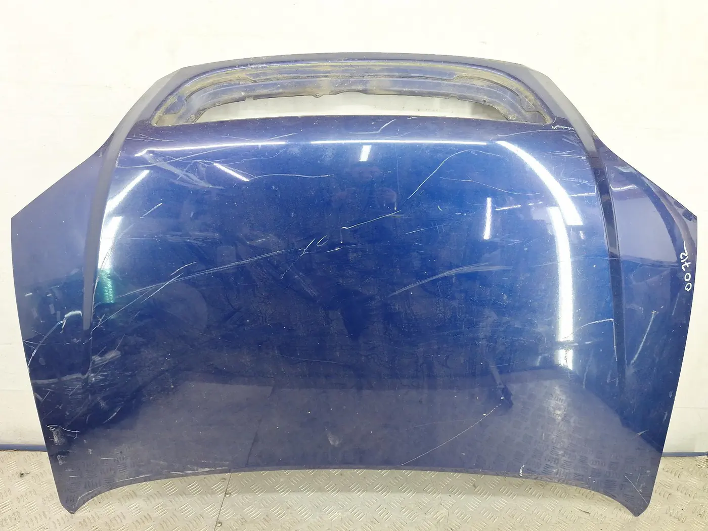 Капот к Opel Zafira 2005