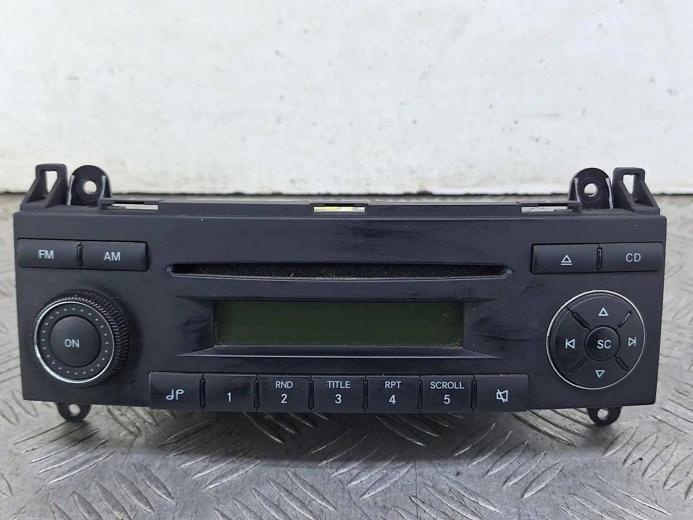 Магнитола к Mercedes-Benz Sprinter 2010
