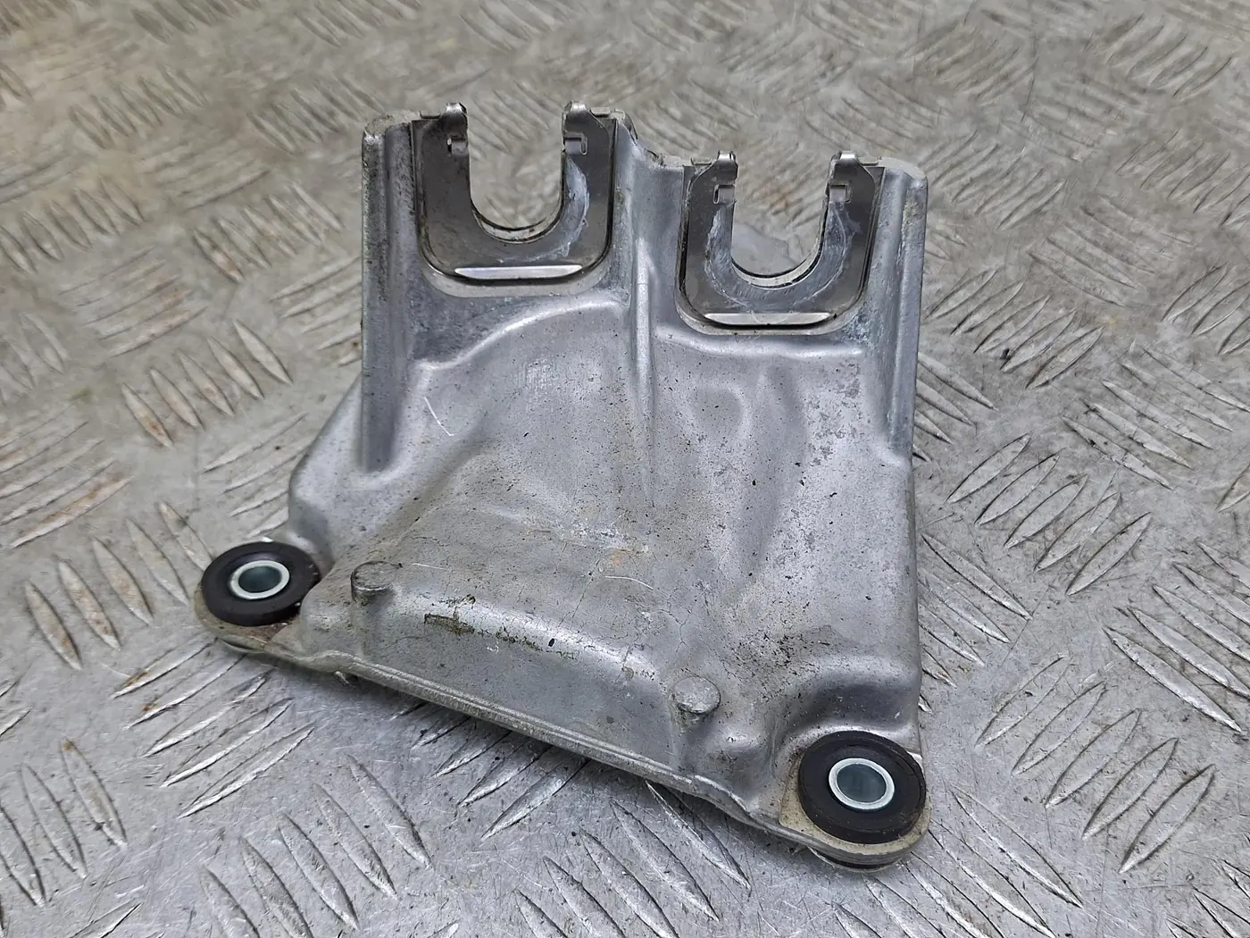Кронштейн к Mazda 6 2020