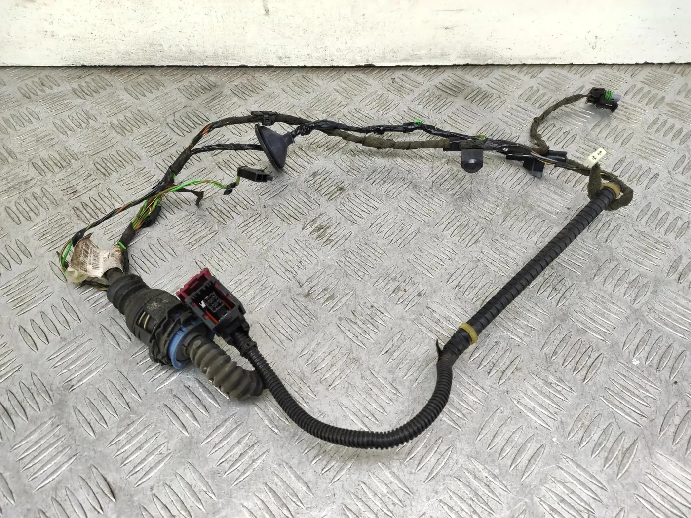 Проводка двери к Opel Vectra 2002