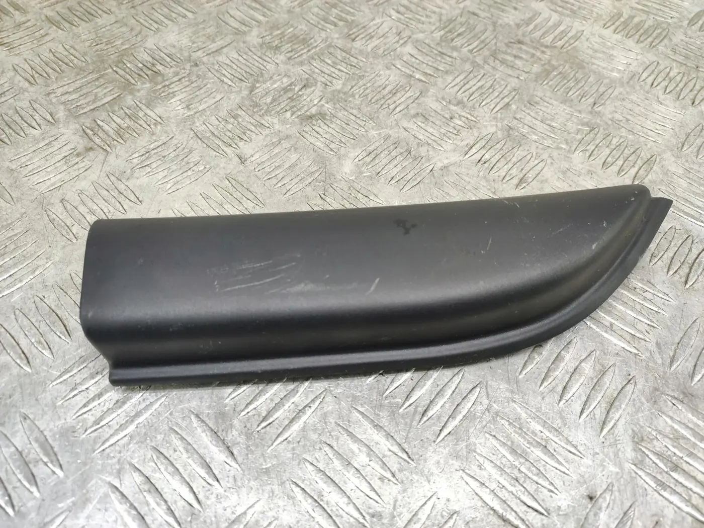 Накладка на зеркало левое к Hyundai H1 2008