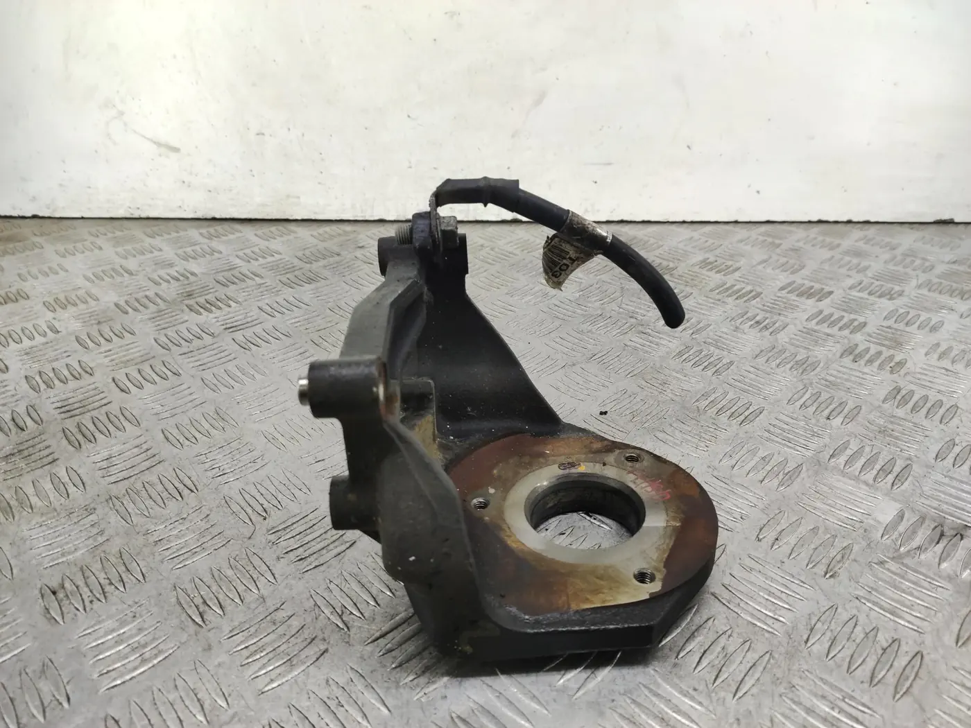 Крепление ТНВД к Hyundai H1 2008