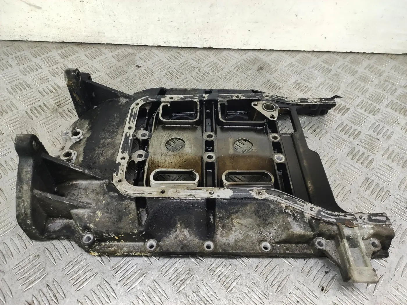 Поддон к Hyundai H1 2008