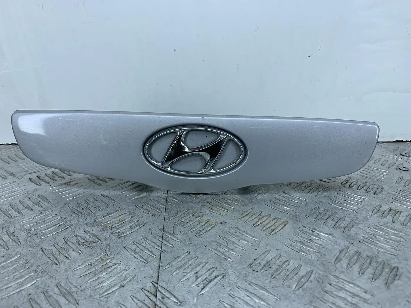 Накладка подсветки номера к Hyundai Getz 2006
