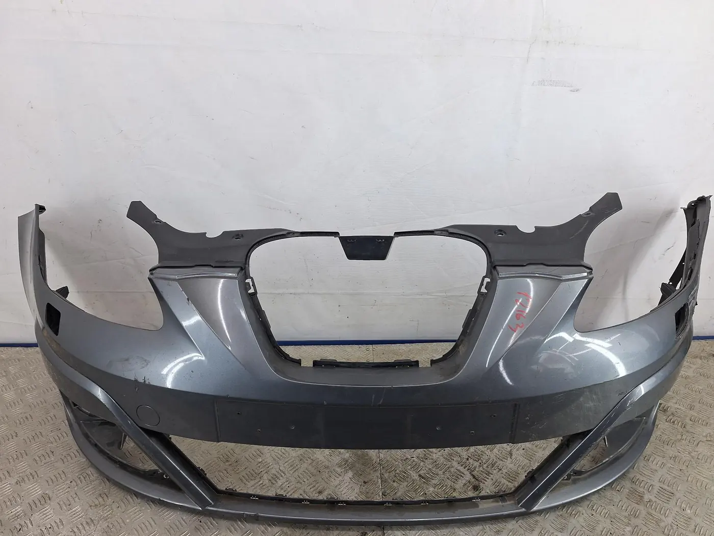 Бампер передний к SEAT Altea 2012