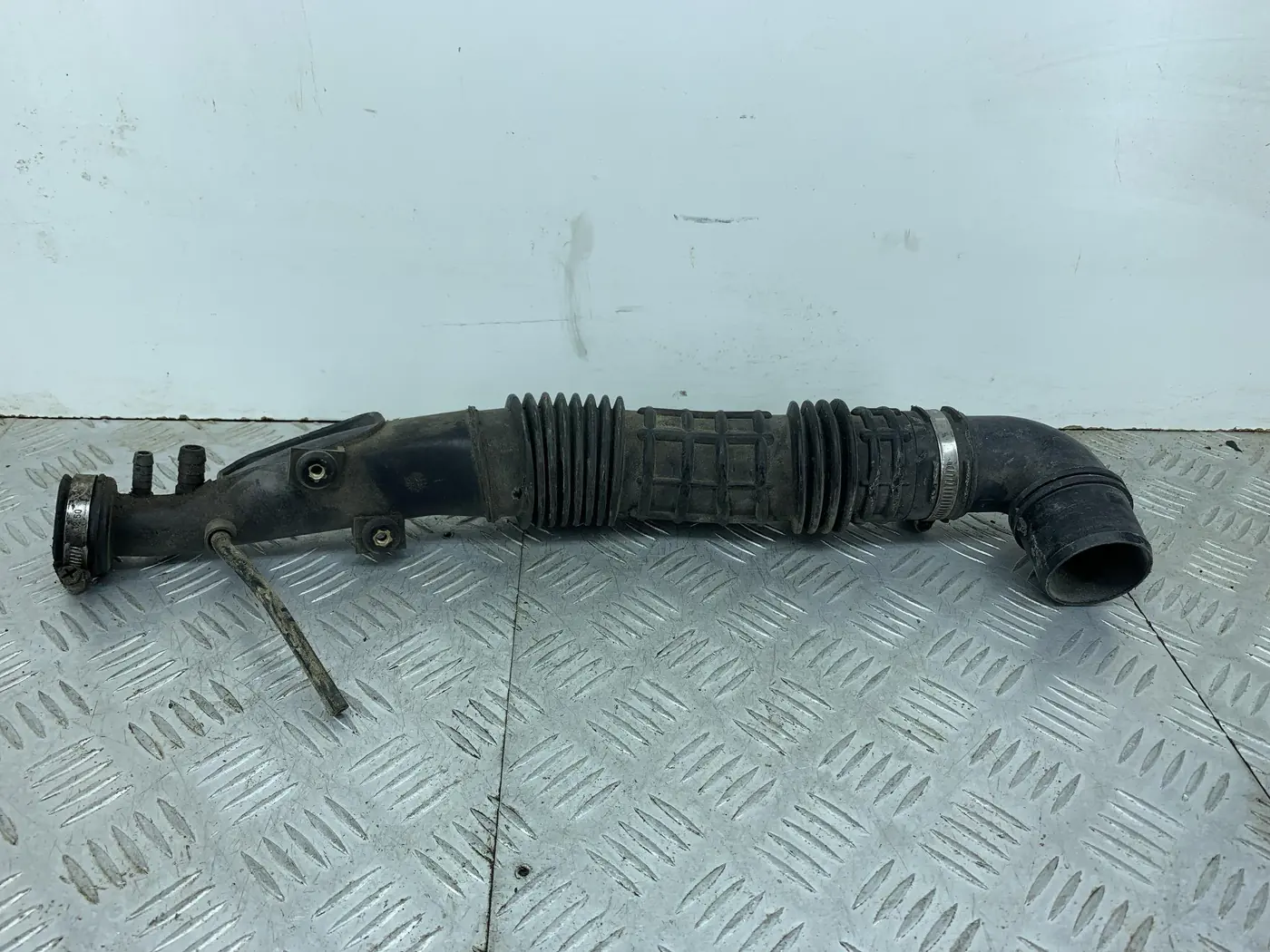 Патрубок к Smart Fortwo 2001