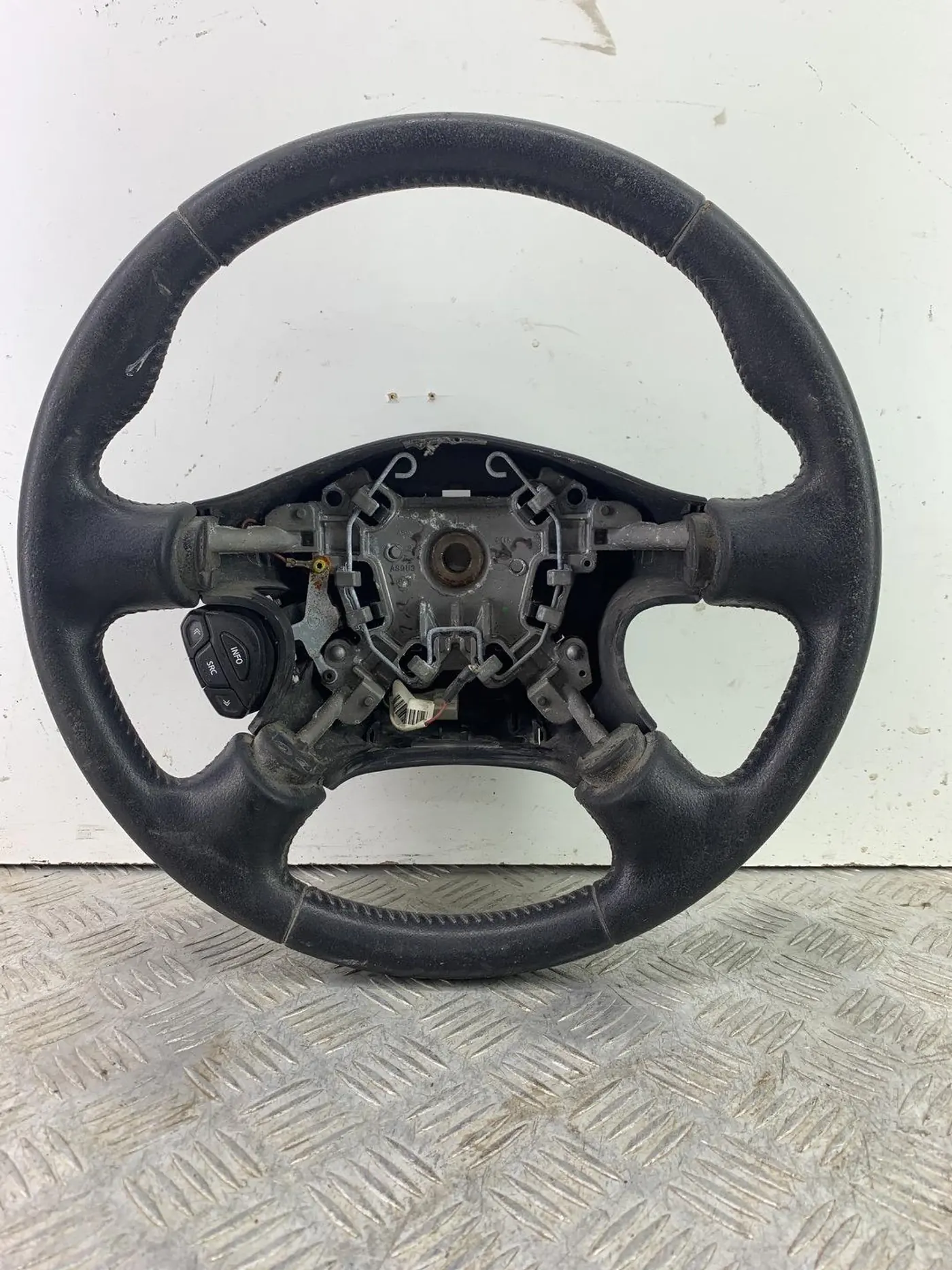 Руль к Nissan Primera 2005
