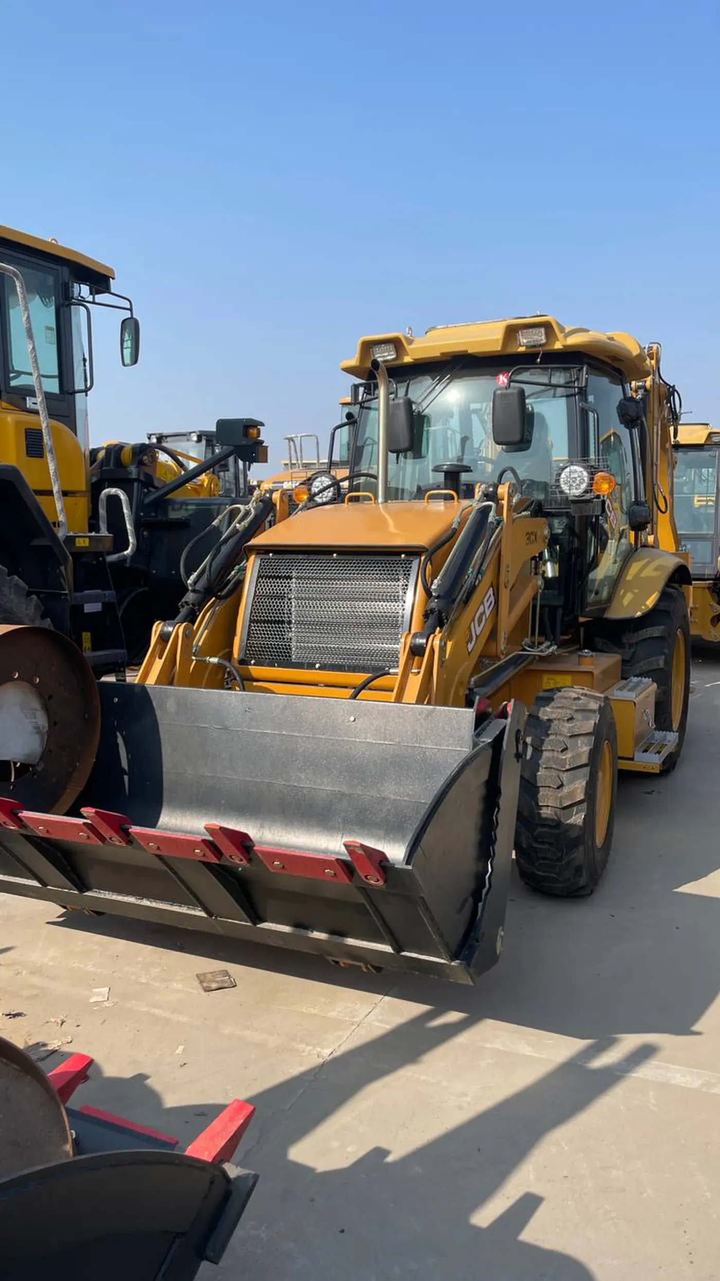 экскаватор-погрузчик JCB 3CX 2024