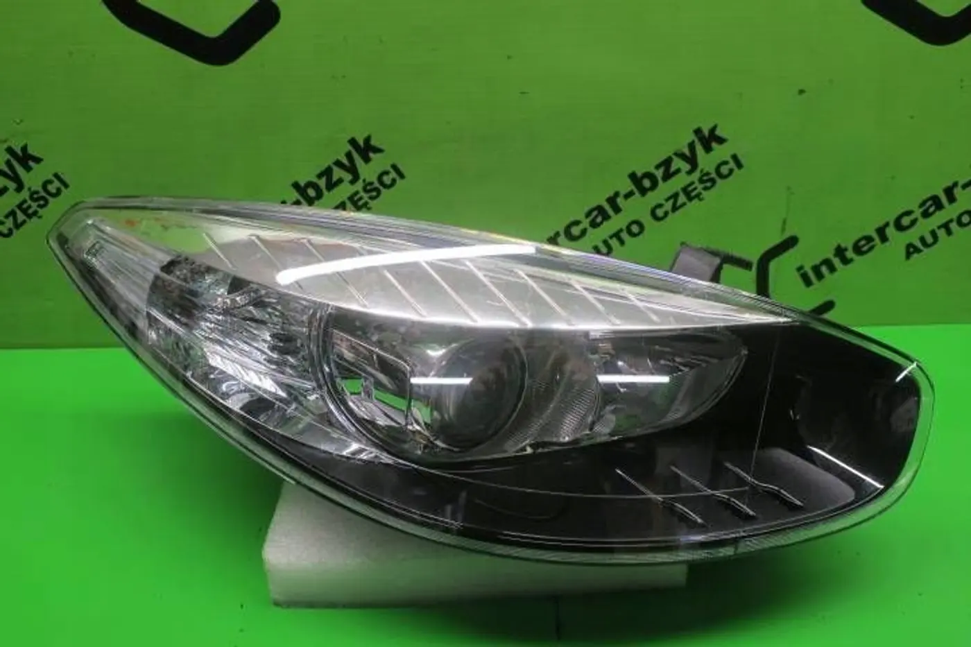 Фара правая к Renault Fluence 2013