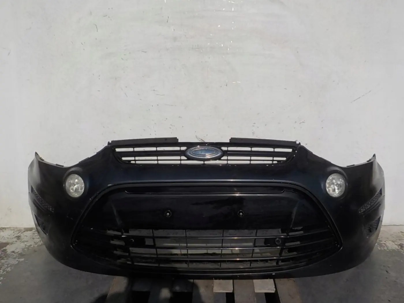 Бампер передний к Ford S-MAX 2010