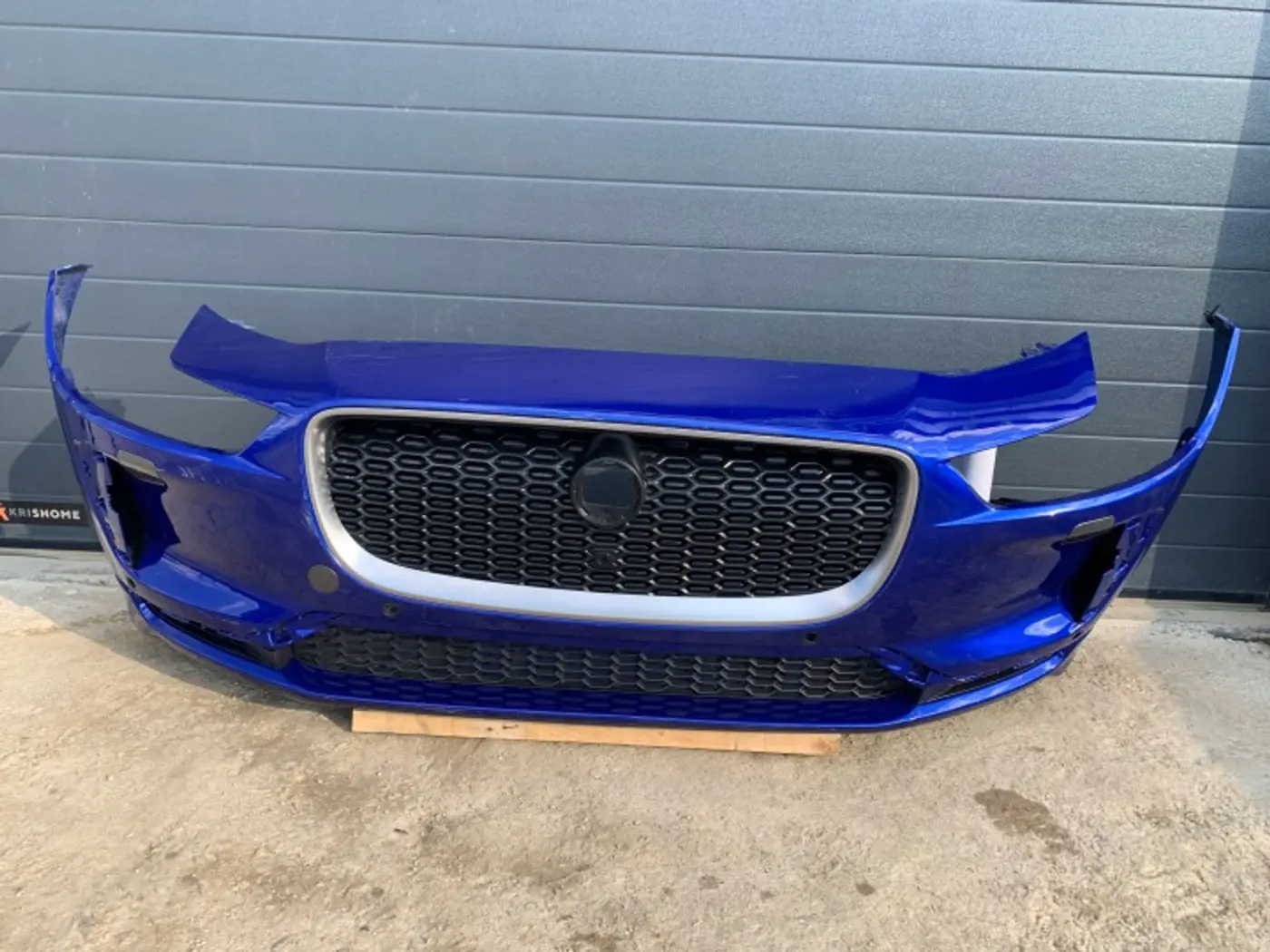 Бампер передний к Jaguar I-Pace 2018