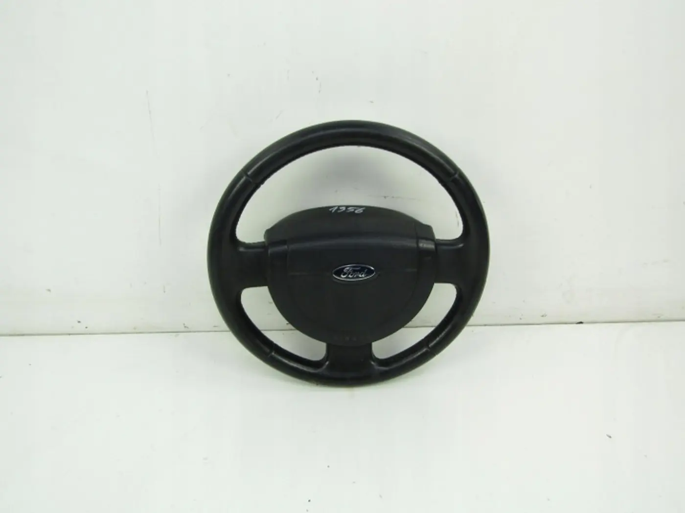 Руль к Ford Fiesta 2001