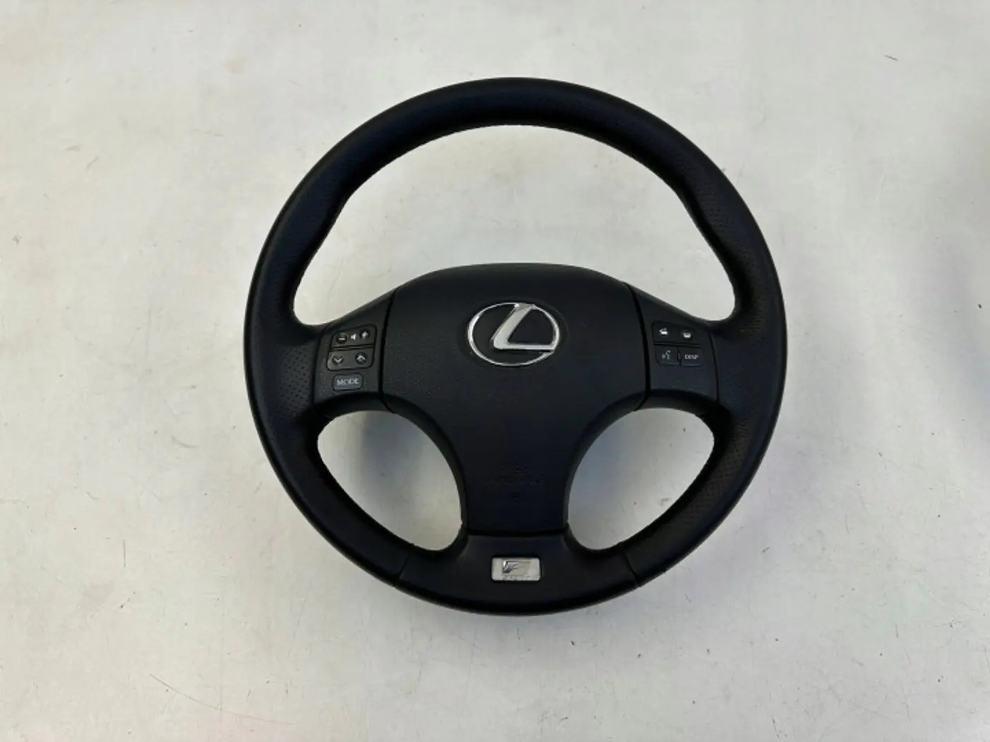Руль к Lexus IS 2005