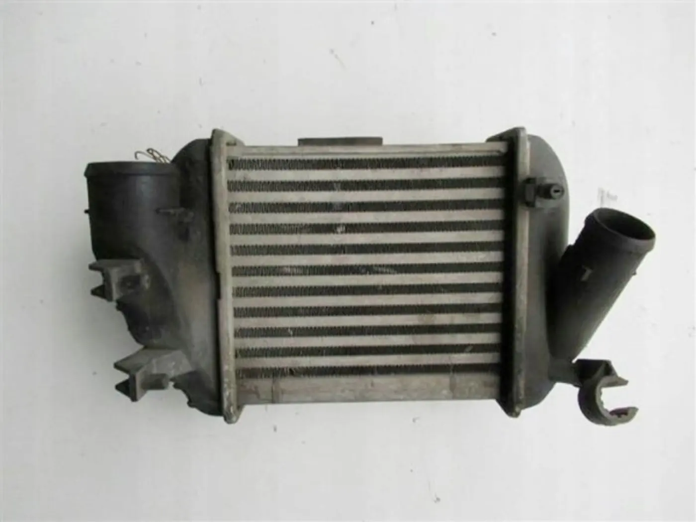 Интеркулер к Audi A4 2000