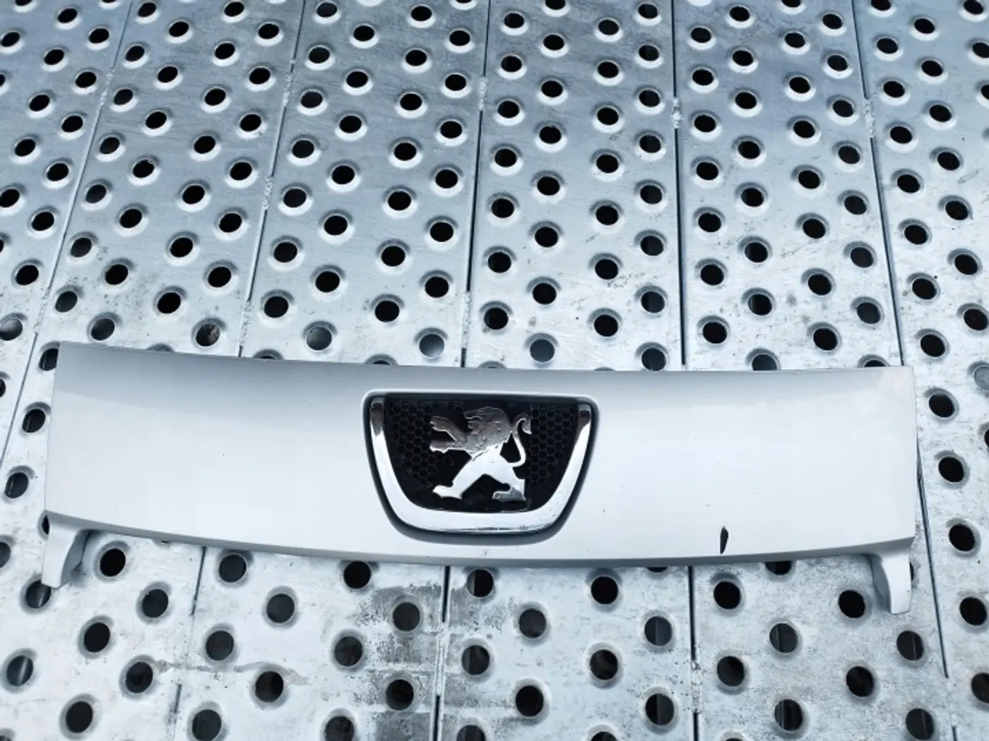 Решетка радиатора к Citroen Jumpy 2007