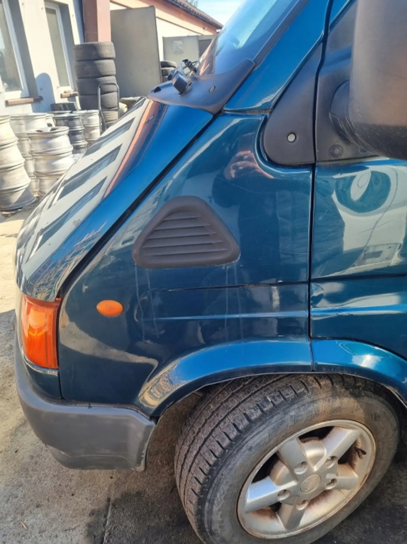 Крыло переднее левое к Ford Transit 2013