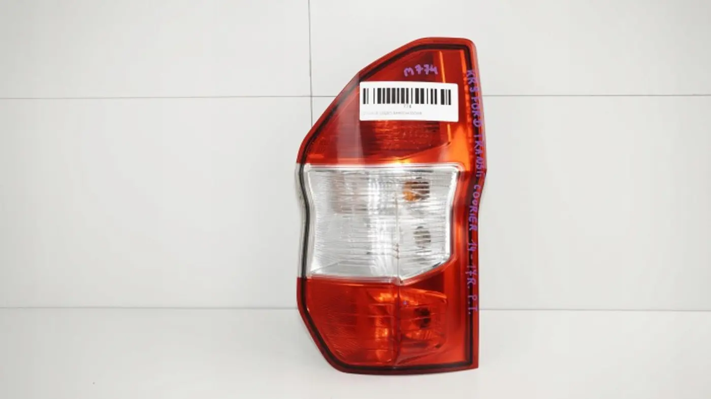 Фонарь задний правый к Ford Transit 2014