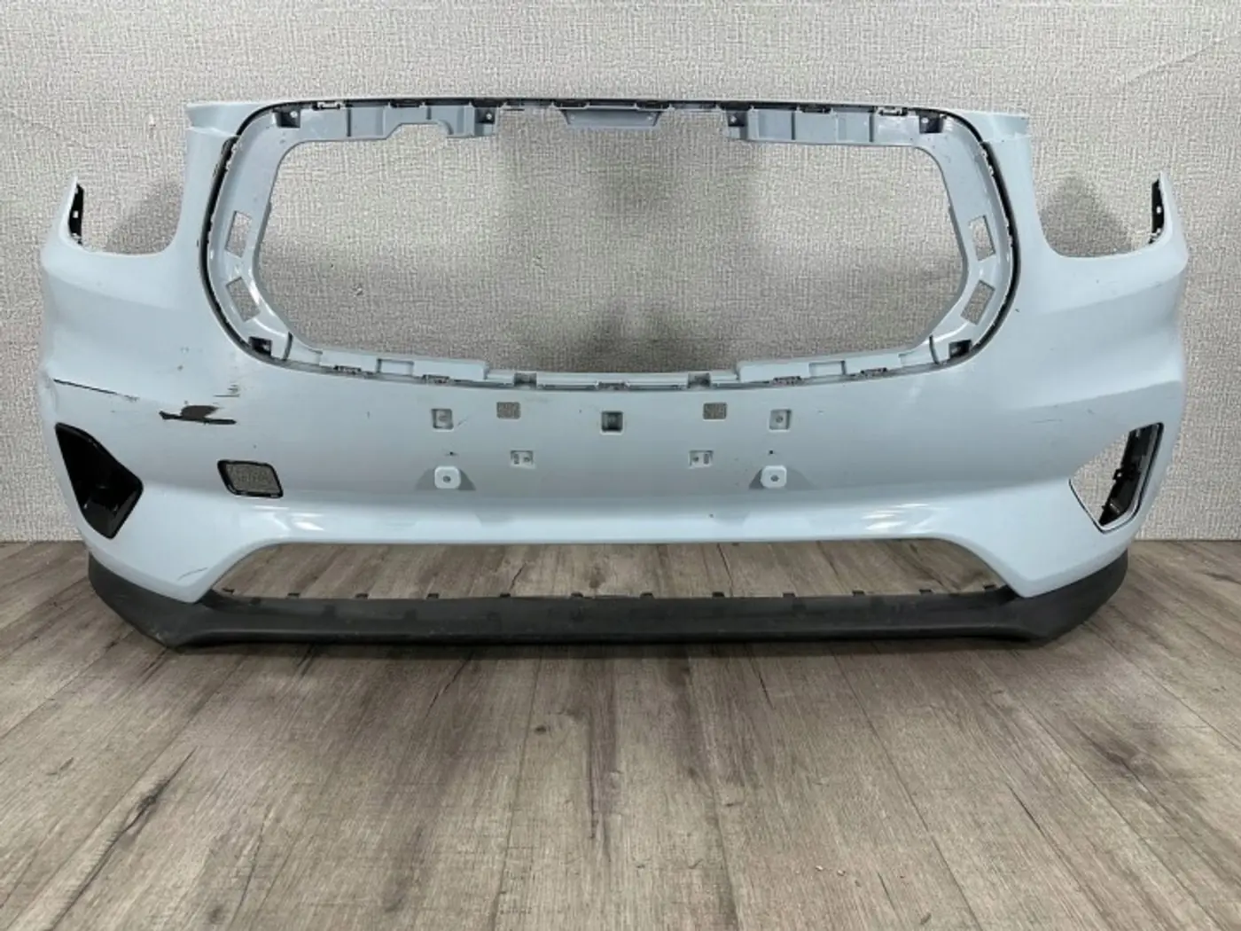 Бампер передний к Leapmotor T03 2020