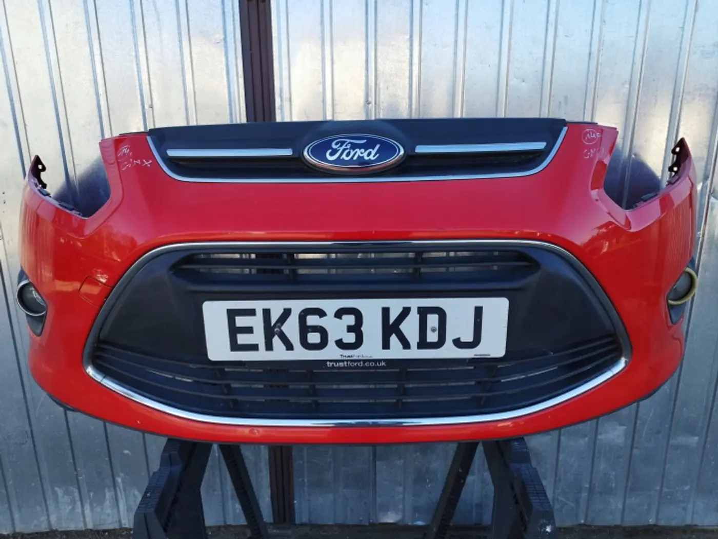 Бампер передний к Ford C-MAX 2010