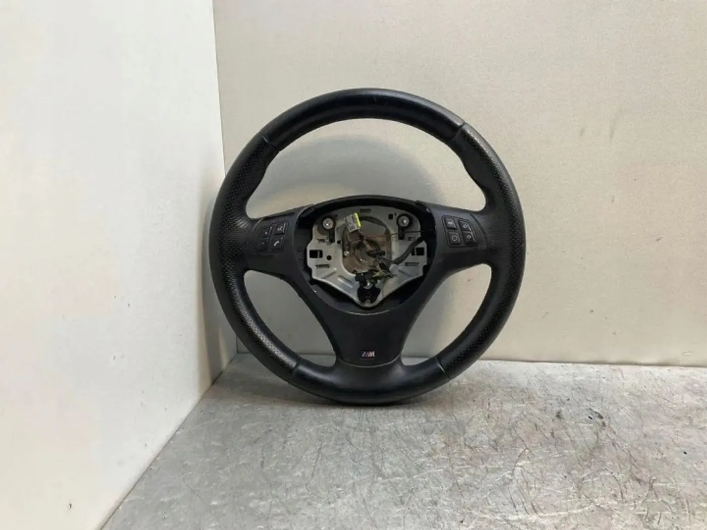 Руль к BMW 1 series 2004