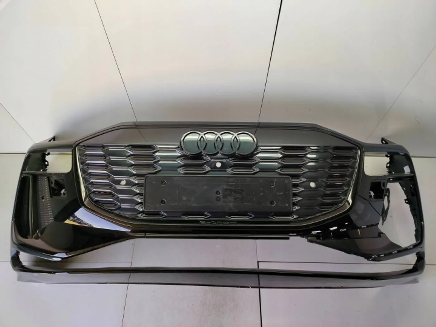 Бампер передний к Audi Q6 2022