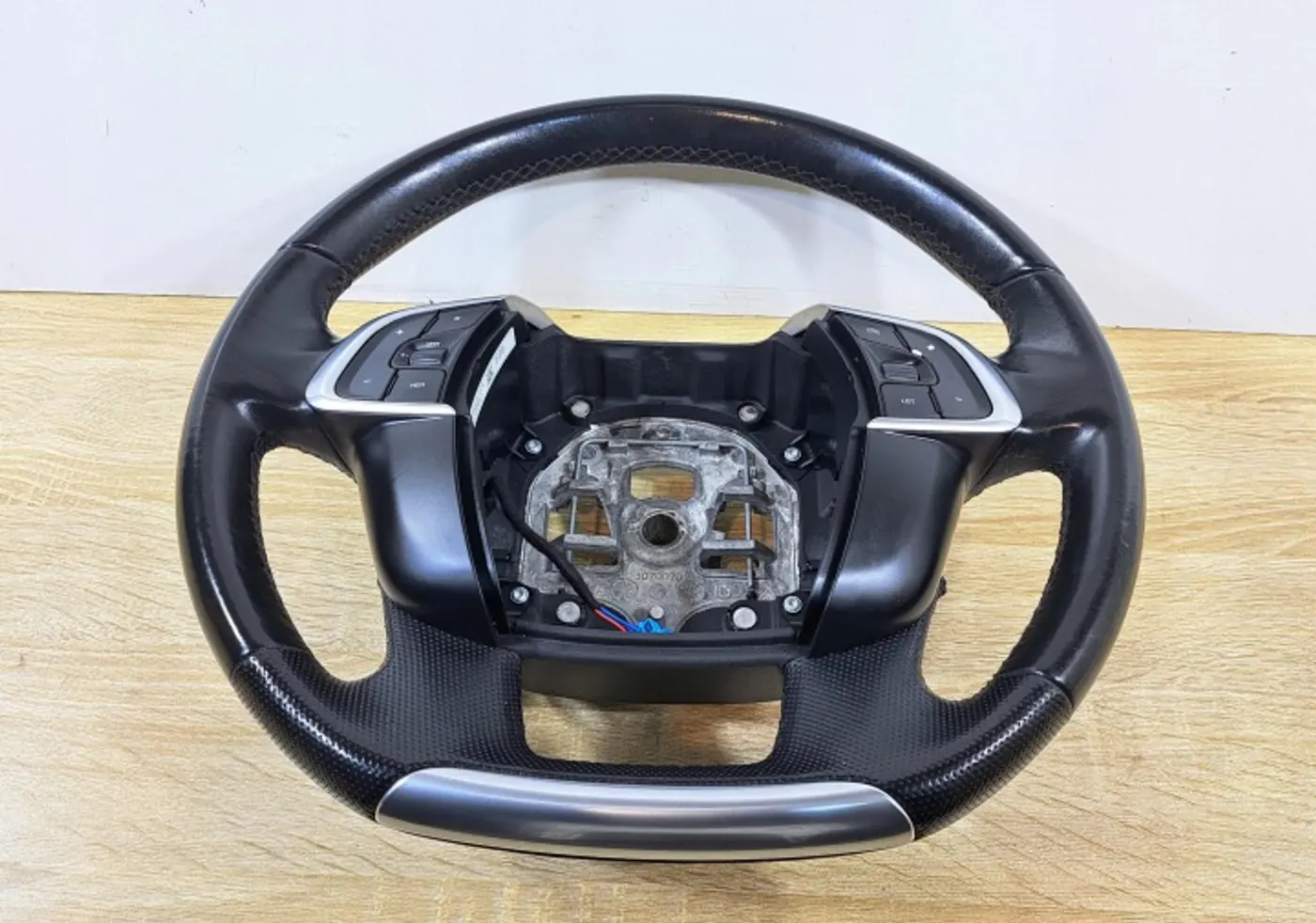 Руль к DS 4 2015